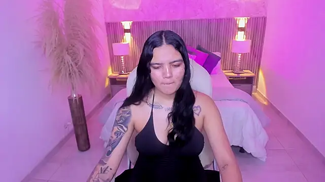 Snapshot of Allyson_brown_ chatting on December 2025 07:19:02 PM Allyson brown online show from December 2025 07:19:02 PM