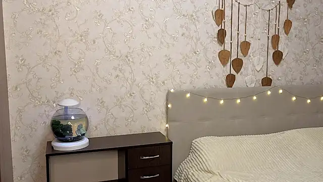 Snapshot of NaomiSwetheart chatting on December 2025 02:31:01 AM NaomiSwetheart online show from December 2025 02:31:01 AM