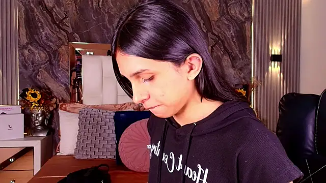 Caroline foster1 online show from March 2026 12:05:01 PM