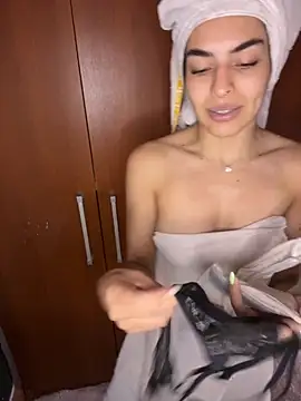 CammyyDomm online show from December 2025 07:10:02 PM