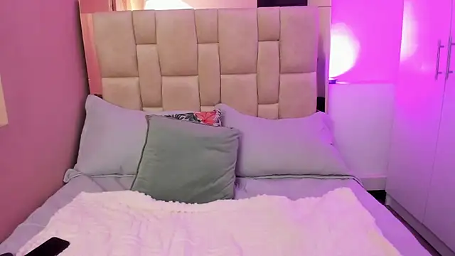 Snapshot of Nana__S chatting on December 2025 03:01:02 AM Nana S online show from December 2025 03:01:02 AM