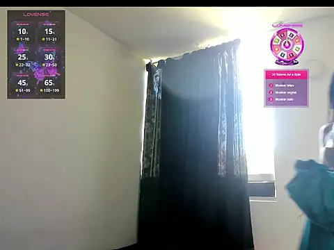 Snapshot of sweetCatallina chatting on April 2026 03:29:01 PM sweetCatallina online show from April 2026 03:29:01 PM