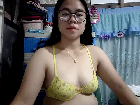 Snapshot of xxdreamgirl69 chatting on February 2026 10:41:02 PM xxdreamgirl69 online show from February 2026 10:41:02 PM