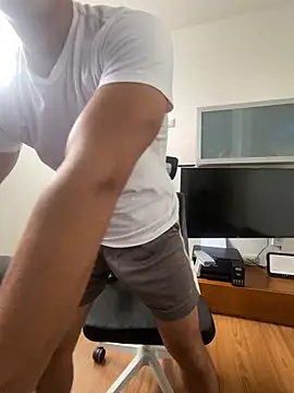 Snapshot of 18years_22cm_ chatting on February 2026 09:46:01 PM 18years 22cm online show from February 2026 09:46:01 PM