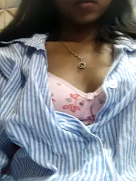 Snapshot of Isha_Liha chatting on December 2025 09:07:01 AM Isha Liha online show from December 2025 09:07:01 AM