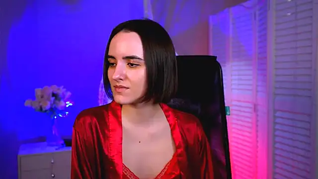 KateWillows online show from April 2026 04:05:02 AM