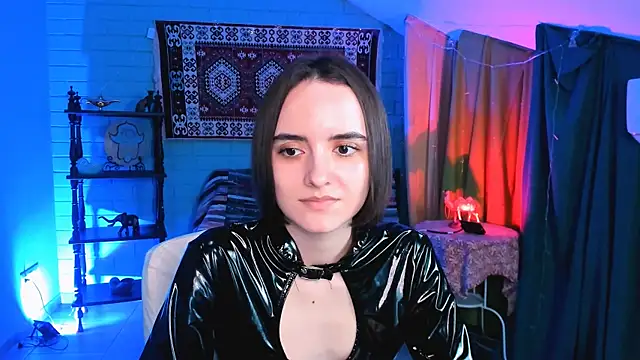 KateWillows online show from May 2026 08:52:01 AM