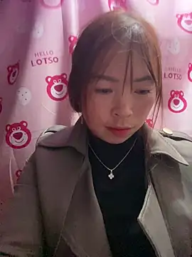 alissa-ww online show from December 2025 02:22:01 PM