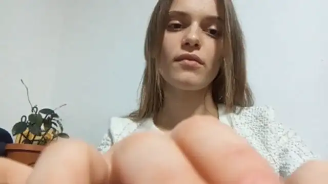 MildredVillareal online show from December 2025 03:06:01 PM