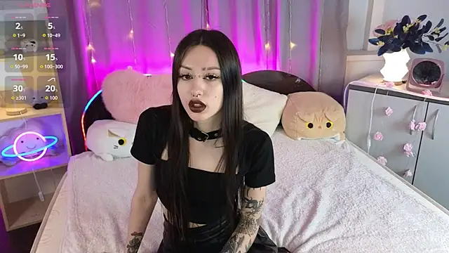 Snapshot of CosmicCanddy chatting on December 2025 05:02:02 AM CosmicCanddy online show from December 2025 05:02:02 AM