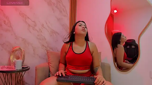 Snapshot of karen_sweet93 chatting on December 2025 11:30:02 AM karen sweet93 online show from December 2025 11:30:02 AM