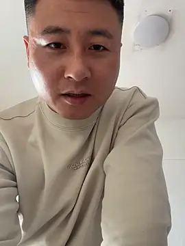 Snapshot of Jyf-8 chatting on December 2025 06:29:02 AM Jyf-8 online show from December 2025 06:29:02 AM