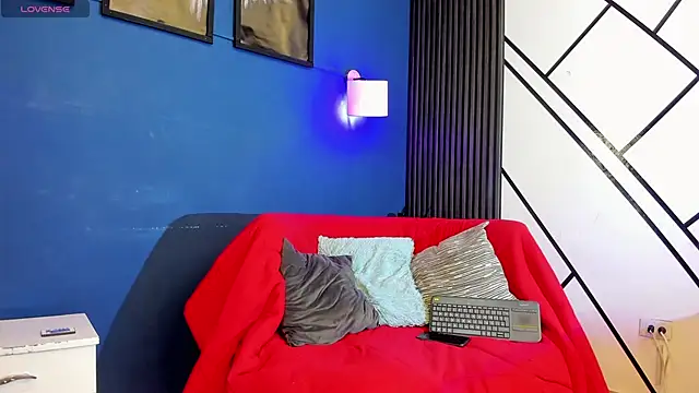 Snapshot of Sky_Rivers chatting on December 2025 03:34:01 AM Sky Rivers online show from December 2025 03:34:01 AM