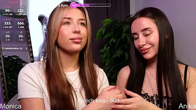 Snapshot of AnikaHarrys- chatting on December 2025 01:05:02 PM AnikaHarrys- online show from December 2025 01:05:02 PM