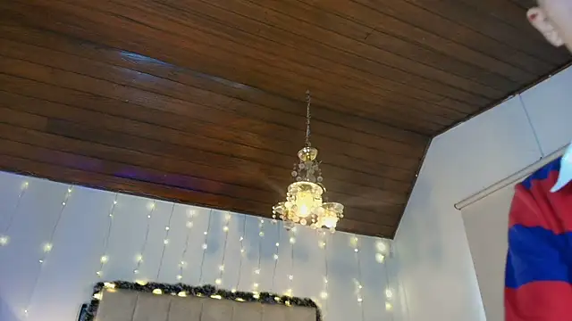 Brenda Tina online show from December 2025 12:25:01 PM