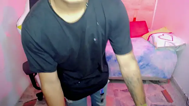 Green XoX online show from January 2026 07:11:01 PM