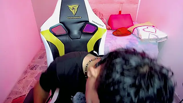 Green XoX online show from February 2026 02:16:02 PM