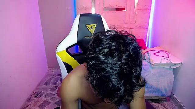 Green XoX online show from February 2026 12:54:01 PM