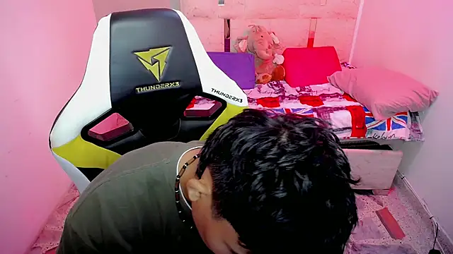 Green XoX online show from February 2026 01:25:01 PM