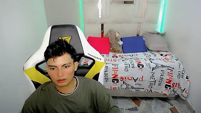 Green XoX online show from February 2026 01:48:02 PM