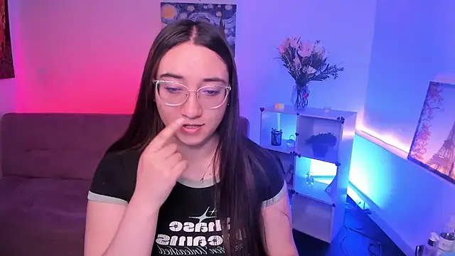 SwettieSammy online show from June 2026 12:10:02 PM