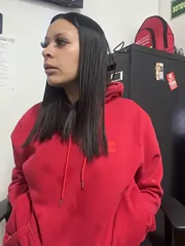 CRISTAL VIOLETA online show from December 2025 12:44:02 PM