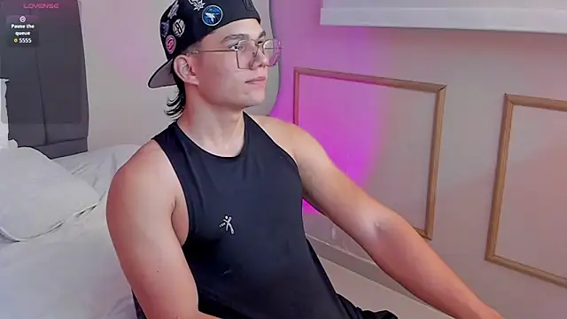 Thony Big online show from April 2026 07:22:01 PM