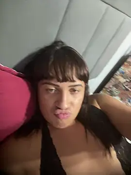 larysinha online show from February 2026 12:37:01 AM