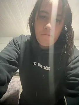 larysinha online show from June 2026 03:44:01 PM
