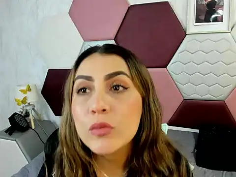 AriaRous online show from May 2026 03:42:02 PM