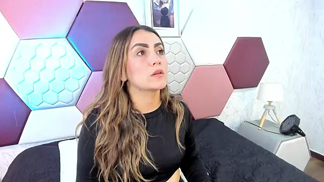 AriaRous online show from May 2026 05:40:01 PM