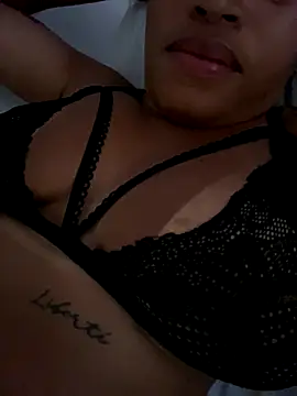 Snapshot of leticiasexy chatting on December 2025 08:47:02 PM leticiasexy online show from December 2025 08:47:02 PM