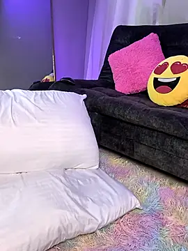 Snapshot of BonnieRitz chatting on February 2026 09:04:02 AM BonnieRitz online show from February 2026 09:04:02 AM