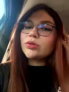 Snapshot of RosieRider_ chatting on December 2025 08:35:01 PM RosieRider online show from December 2025 08:35:01 PM