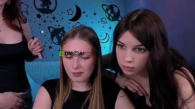 Snapshot of mikameovv chatting on April 2026 07:38:02 PM mikameovv online show from April 2026 07:38:02 PM