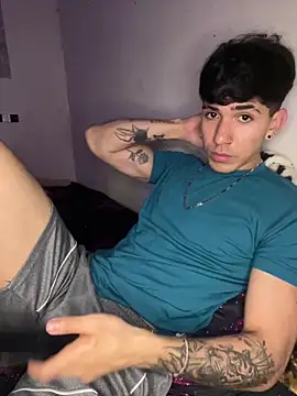 wil hot online show from February 2026 03:05:01 AM