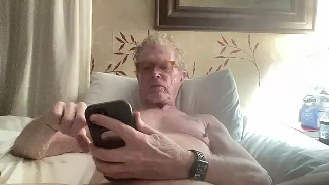 Tom03276 online show from January 2026 04:28:01 AM