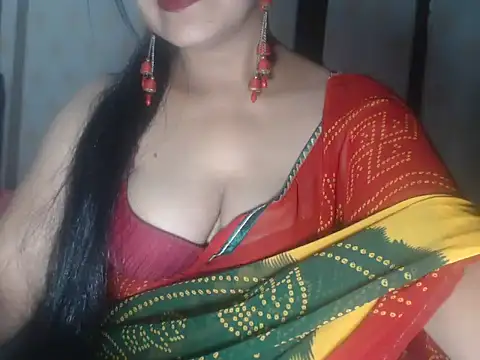 Hotronita123 online show from April 2026 04:59:02 PM