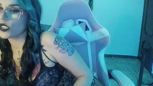 Snapshot of blackrose1997 chatting on April 2026 01:01:01 PM blackrose1997 online show from April 2026 01:01:01 PM