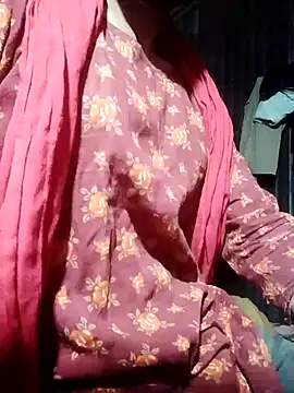 qeen3321 online show from December 2025 02:15:01 PM