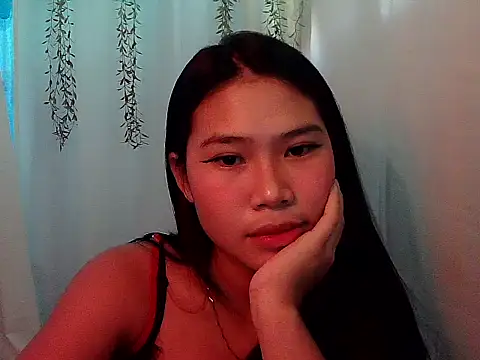 Snapshot of Allysonxx05 chatting on December 2025 06:30:02 AM Allysonxx05 online show from December 2025 06:30:02 AM