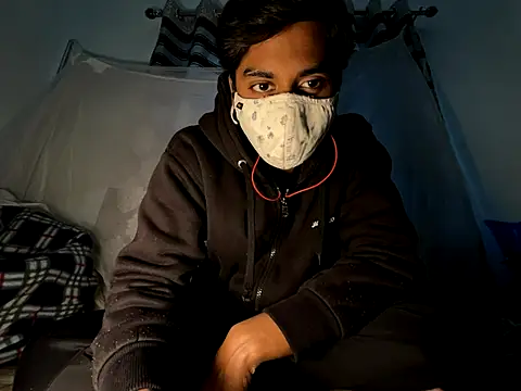 Snapshot of hunterboy2001 chatting on December 2025 08:12:01 AM hunterboy2001 online show from December 2025 08:12:01 AM