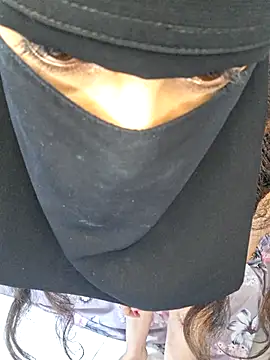 Snapshot of deva-sexy chatting on December 2025 09:42:02 PM deva-sexy online show from December 2025 09:42:02 PM