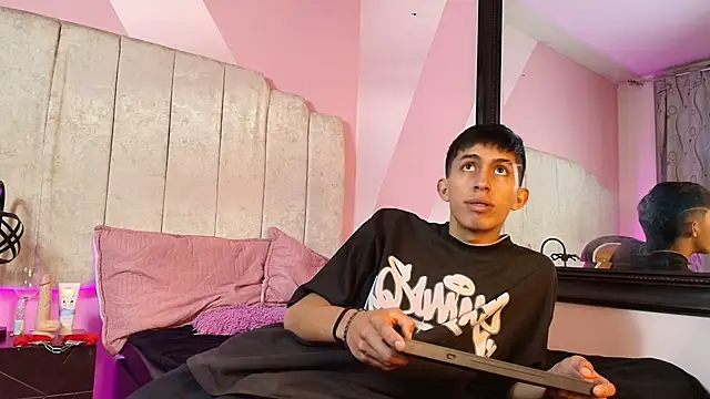 Bella Damon  online show from January 2026 01:48:02 PM