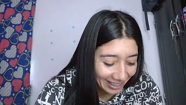 TaylorLove- online show from December 2025 11:52:02 AM