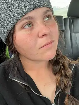 WattledFourth online show from December 2025 08:24:02 PM