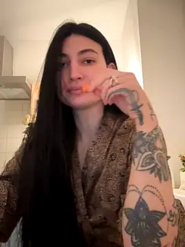 Snapshot of Ruby_yy chatting on December 2025 06:17:01 PM Ruby yy online show from December 2025 06:17:01 PM