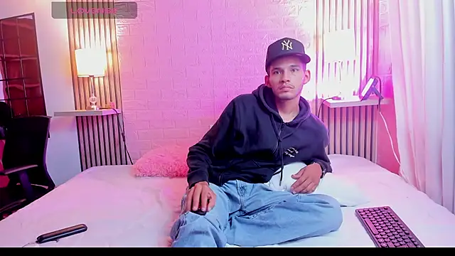 Snapshot of dear_lover1 chatting on December 2025 11:41:02 AM dear lover1 online show from December 2025 11:41:02 AM