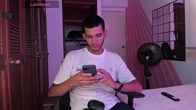 Snapshot of dear_lover1 chatting on December 2025 11:30:02 AM dear lover1 online show from December 2025 11:30:02 AM