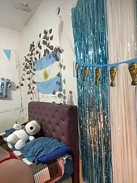 Lindalatina2001 online show from June 2026 03:25:01 AM